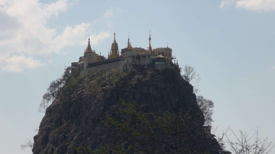 Mount Popa - Taung Kalat